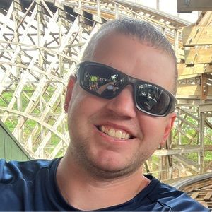 Meet your Posher, Zachary